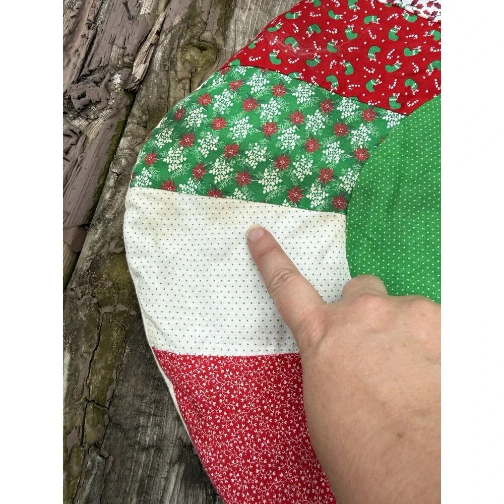Handmade Christmas Patchwork Quilted Festive Red Green Tree Skirt 43”